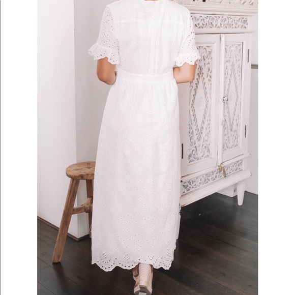 Lace white midi dress - Picture 2 of 3